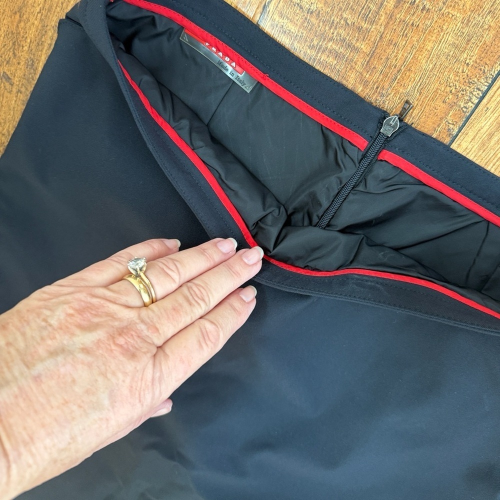Prada Black Nylon Pencil Skirt 38 Italian XS - Picture 3 of 14